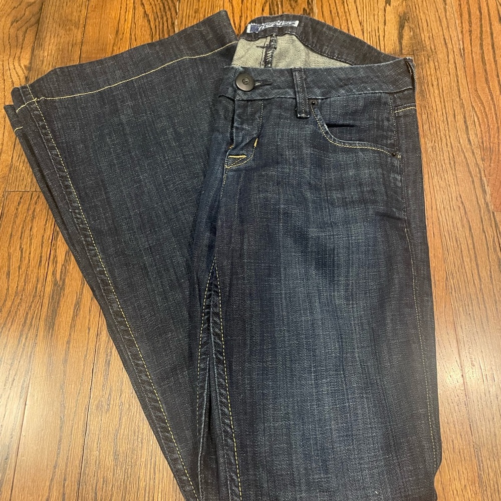 Hudson low rise flare jeans, dark wash - size 26